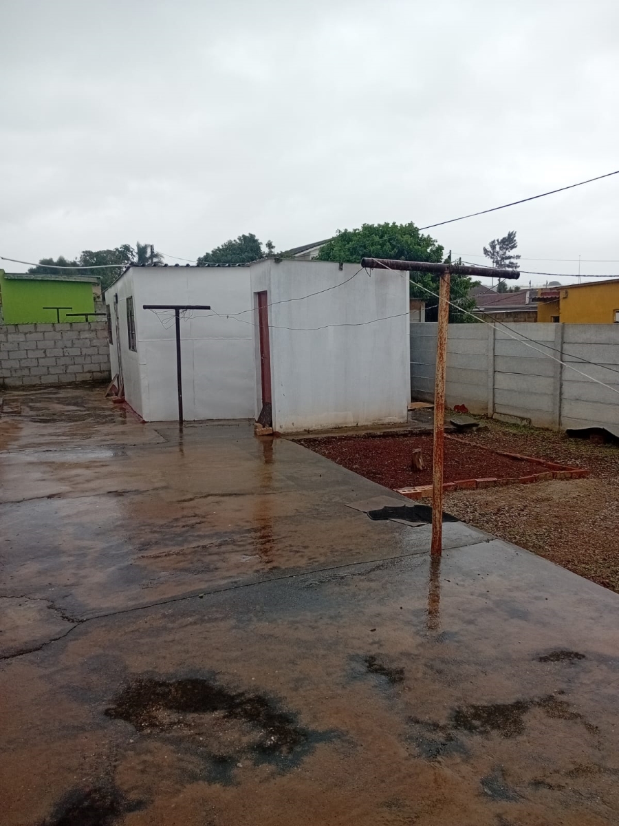 3 Bedroom Property for Sale in Kwa Nobuhle Eastern Cape
